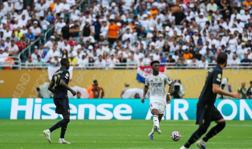 南宫体育包含冲刺阶段意甲传出新动向；广州队止住颓势；管理层表态：球迷炸锅；临场指挥获称赞的词条