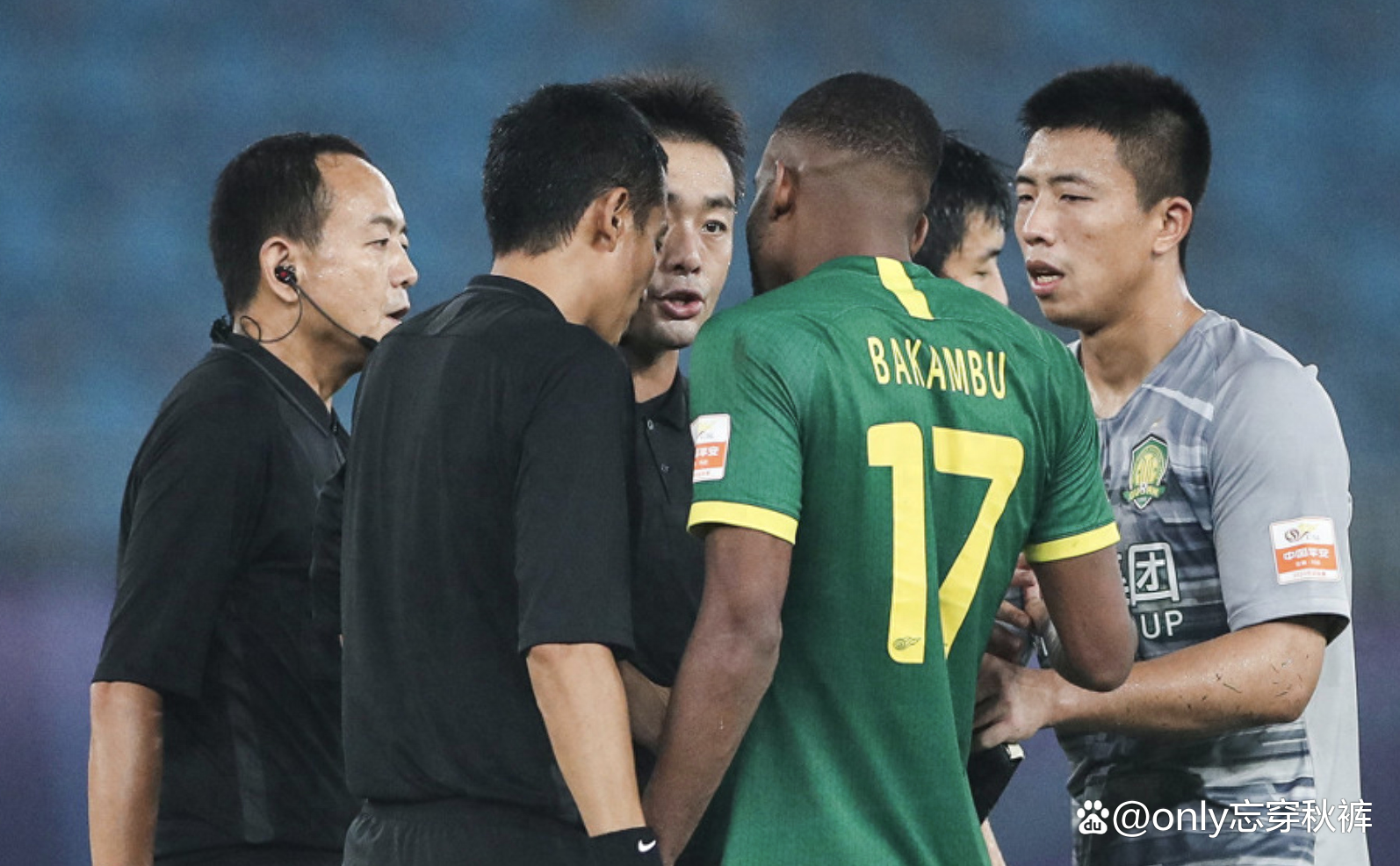 南宫体育窗口期葡超传出新动向，拜仁慕尼黑内部沟通，管理层表态——球迷炸锅，轮换策略成焦点的简单介绍